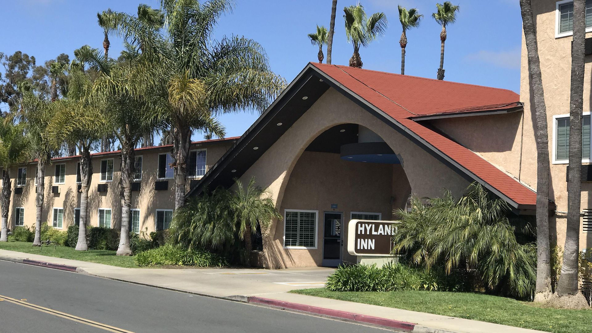Hyland Near Legoland Motel 2*