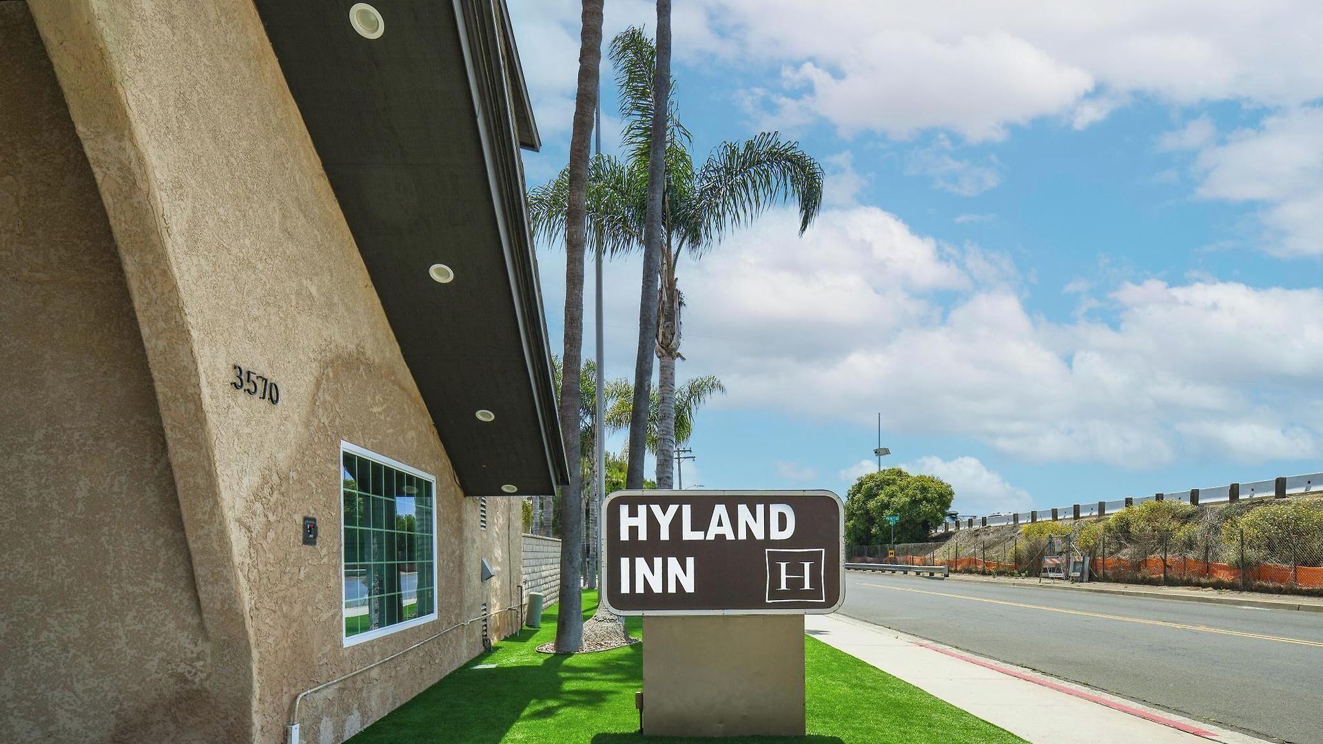 Hyland Near Legoland 2*