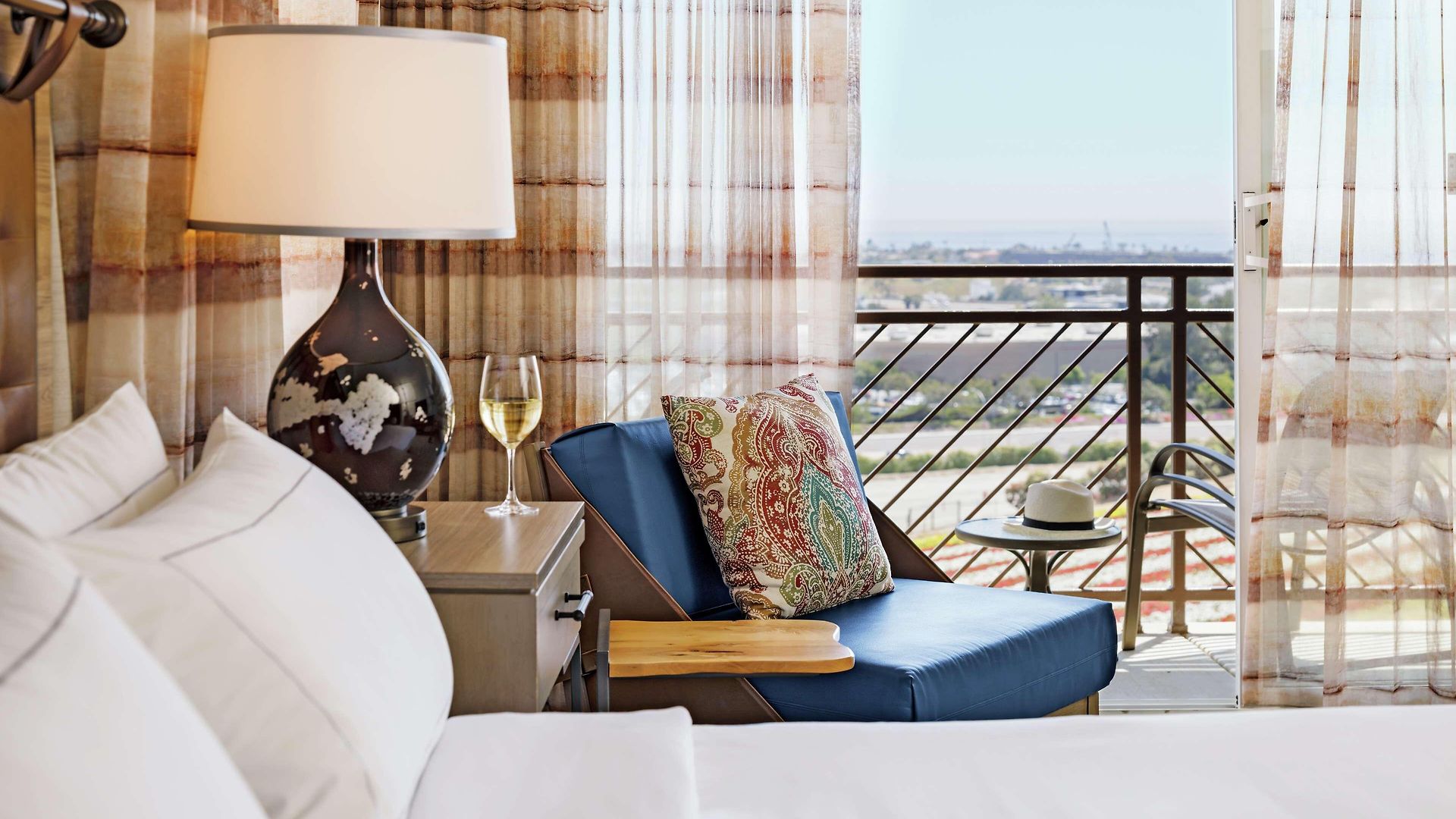 Hotel The Cassara Carlsbad, Tapestry Collection By Hilton