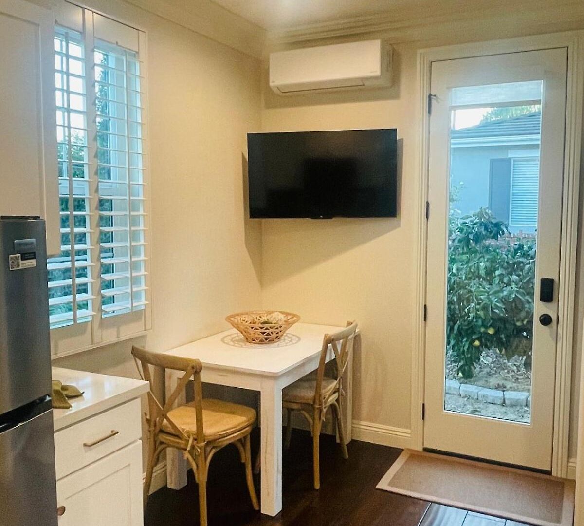 Newly Built Coastal Southern California Getaway Apartment Carlsbad