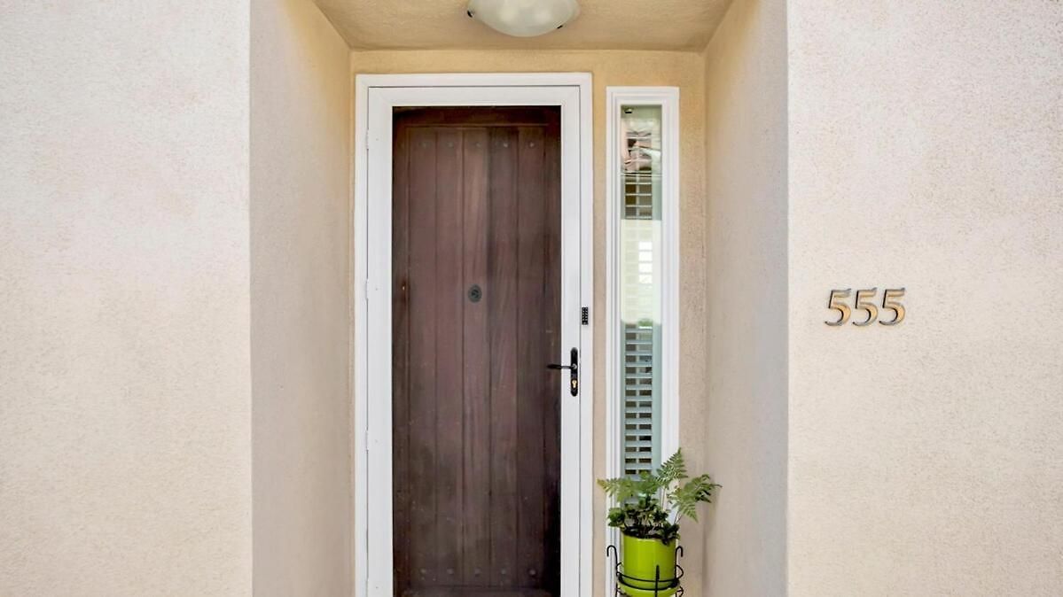- Walk - Village - Pool - - Gym - Carlsbad