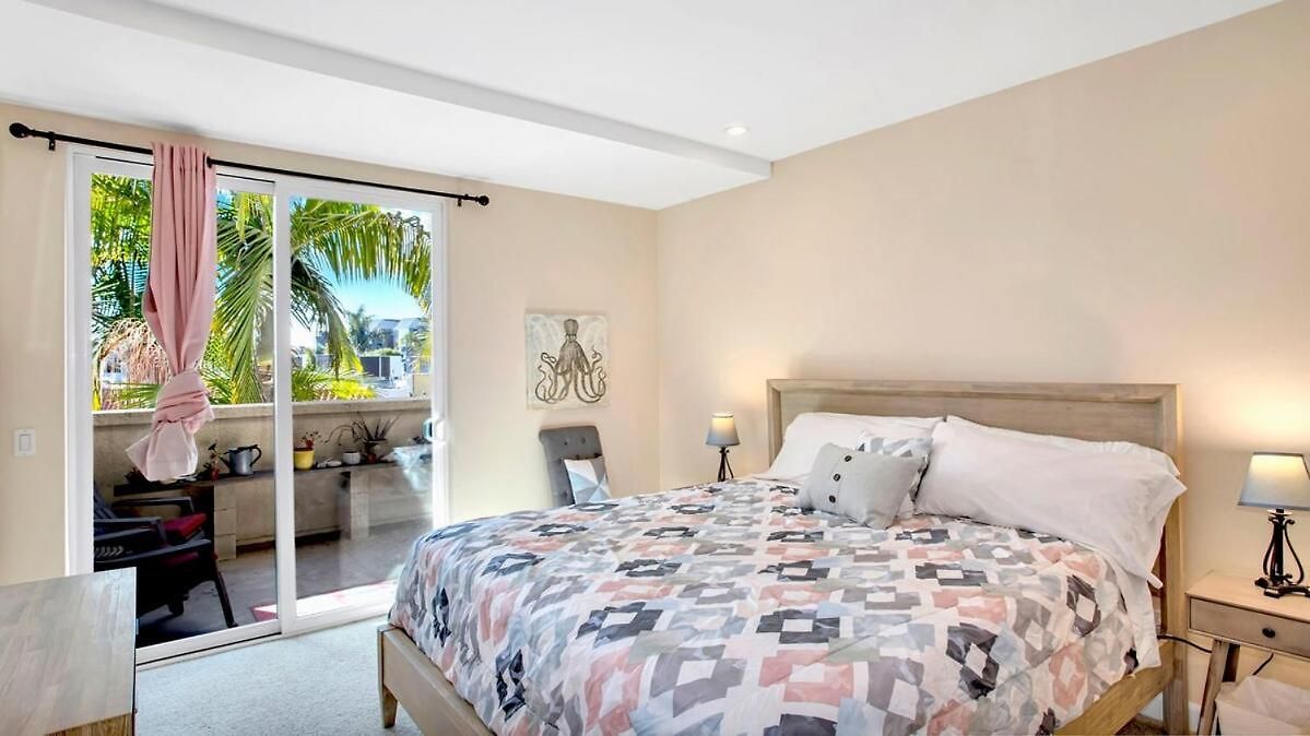Apartment - Walk - Village - Pool - - Gym - *