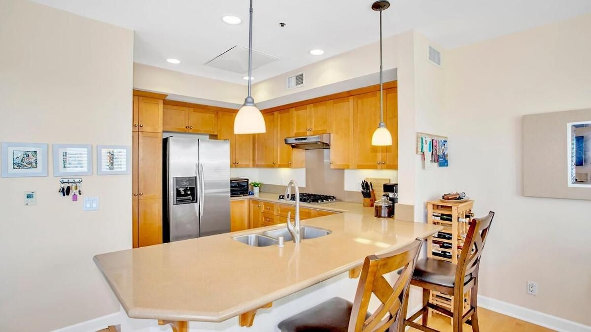 - Walk - Village - Pool - - Gym - Apartment