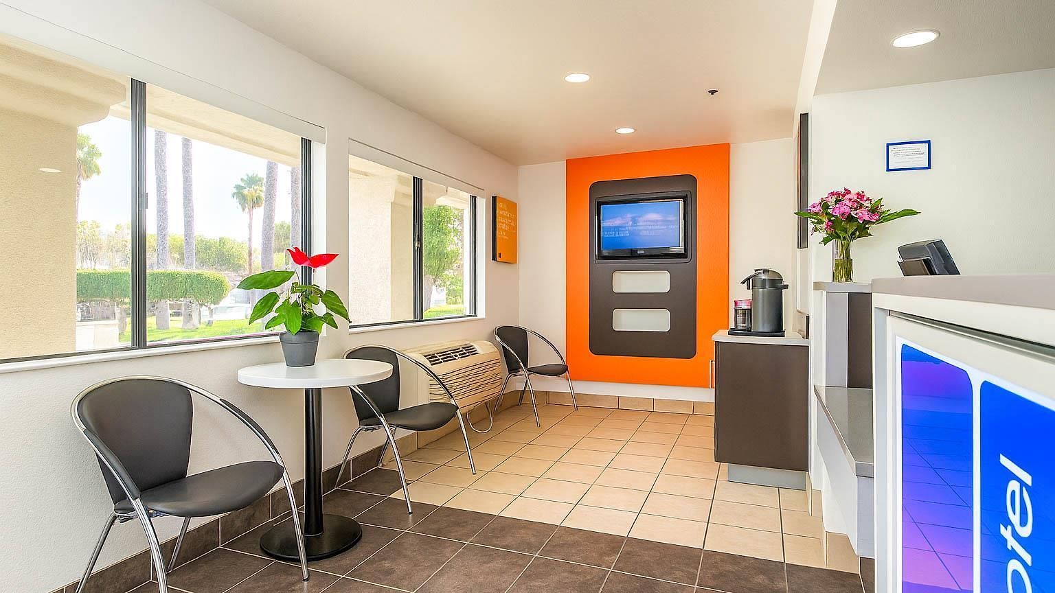 Hotel 6-carlsbad, Ca
