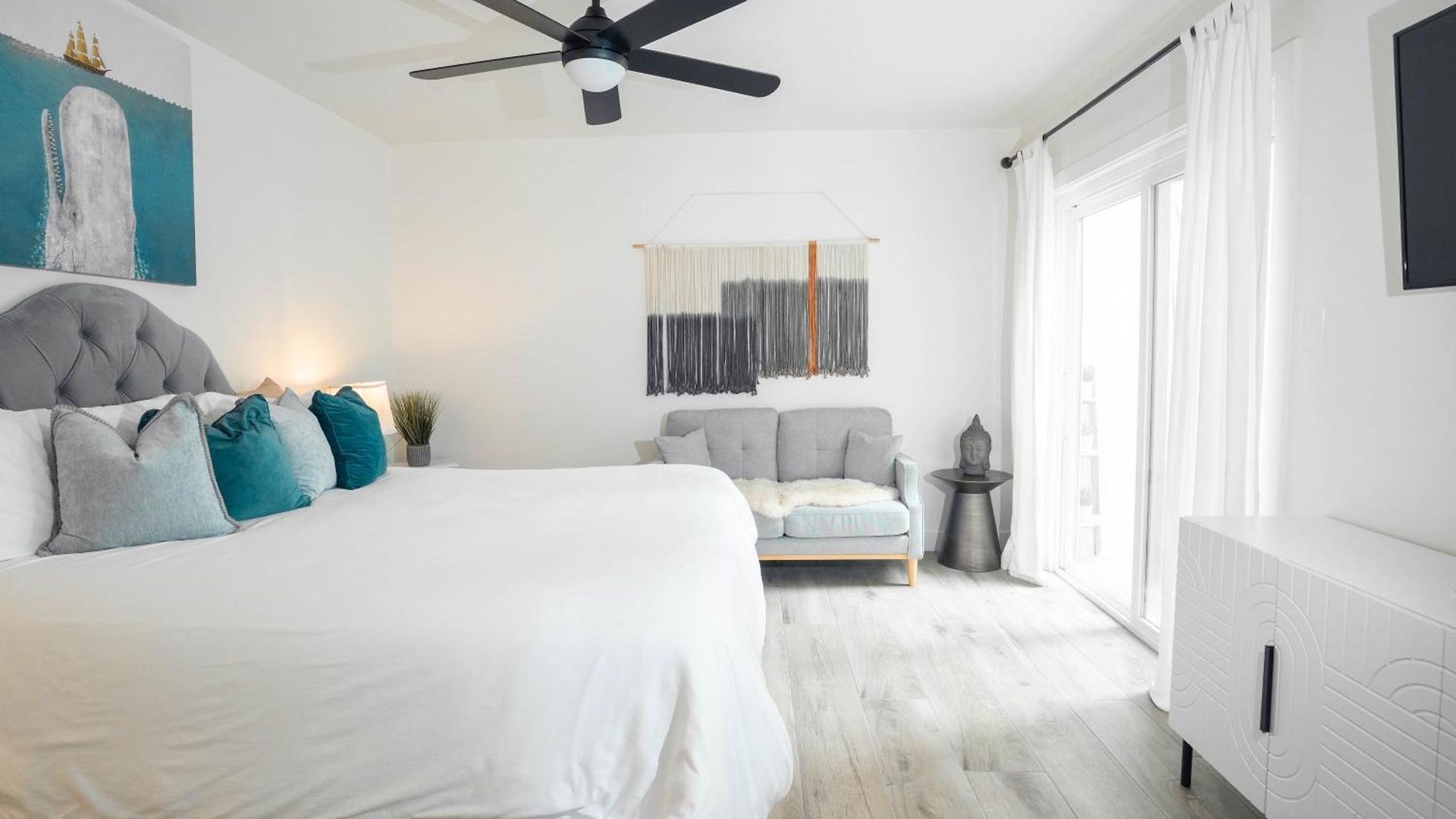 Aparthotel Beachwalk 4*