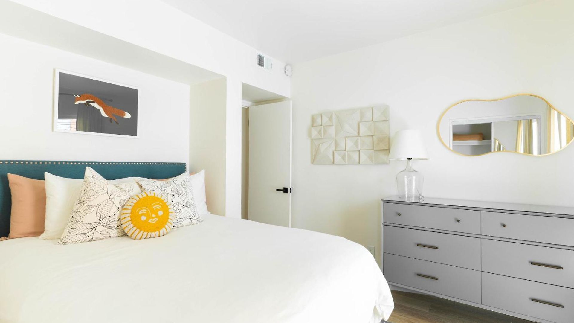Aparthotel Beachwalk 4*
