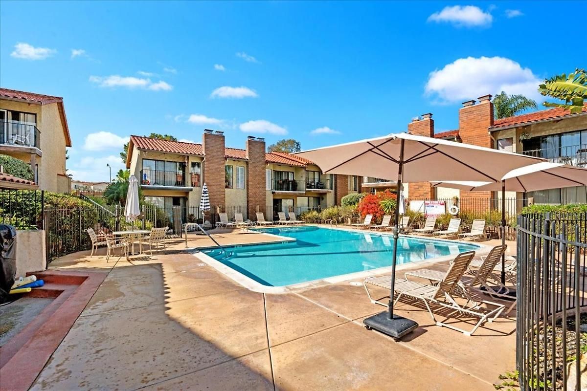 Hideway Pool Apartment Carlsbad
