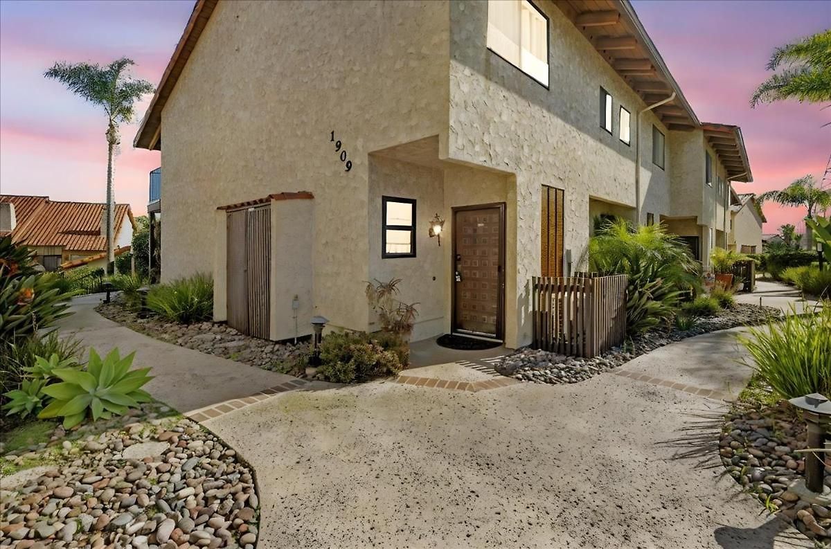 Hideway Pool Carlsbad