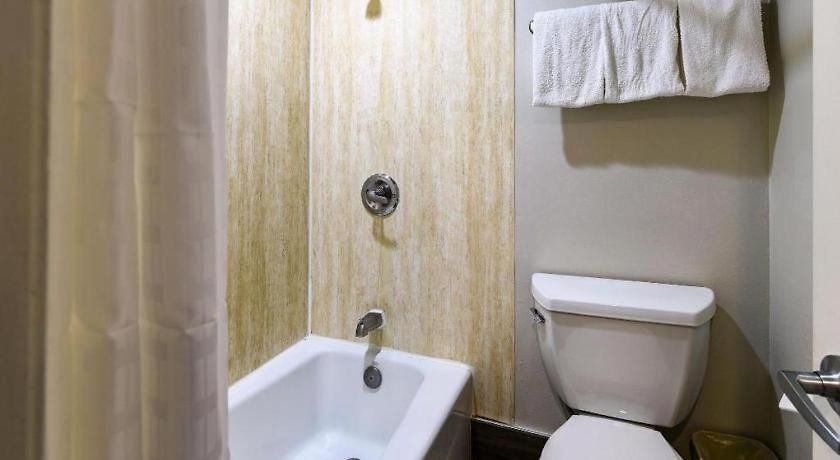 Rodeway Hotel
