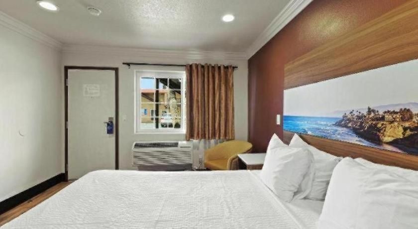 Rodeway 3*