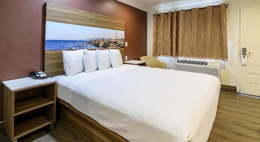 Hotel Rodeway 3*