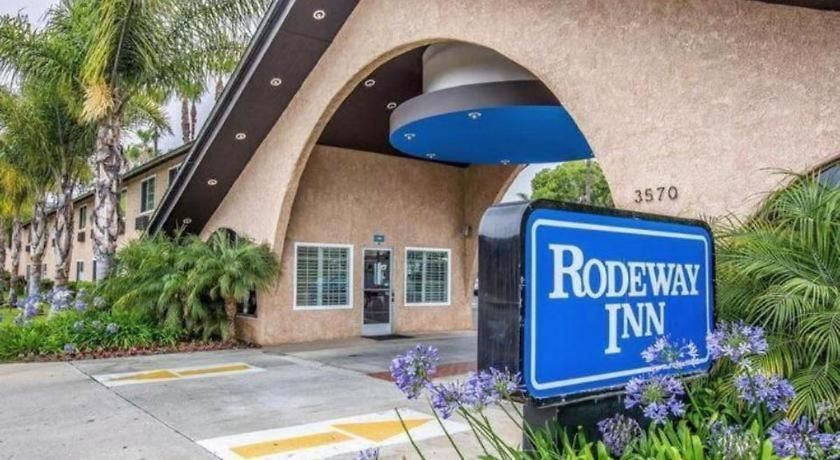 Hotel Rodeway 3*
