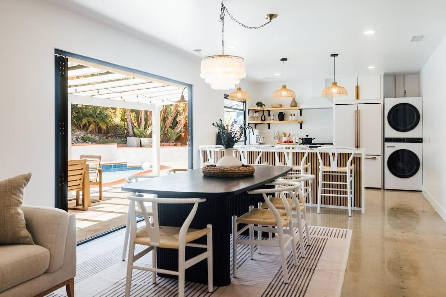 Palm Grove Luxe King, Wet & Chefs Kitchen