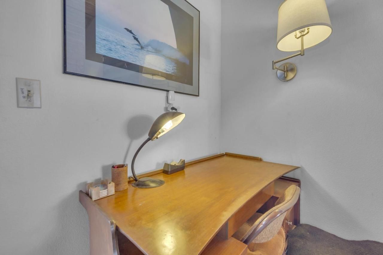 2 Blocks To Beach, Firepit, Sandbox, Bbq, Work Carlsbad