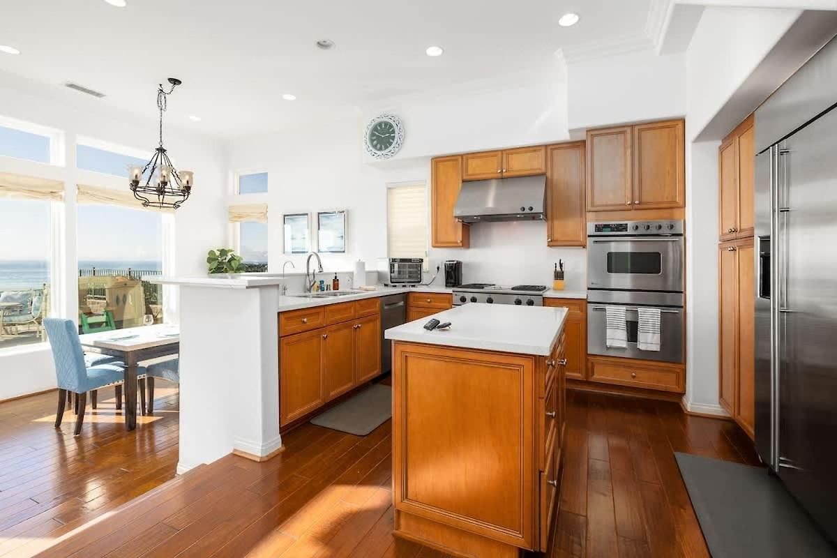 Ocean View 4 Bedroom Holiday home Carlsbad
