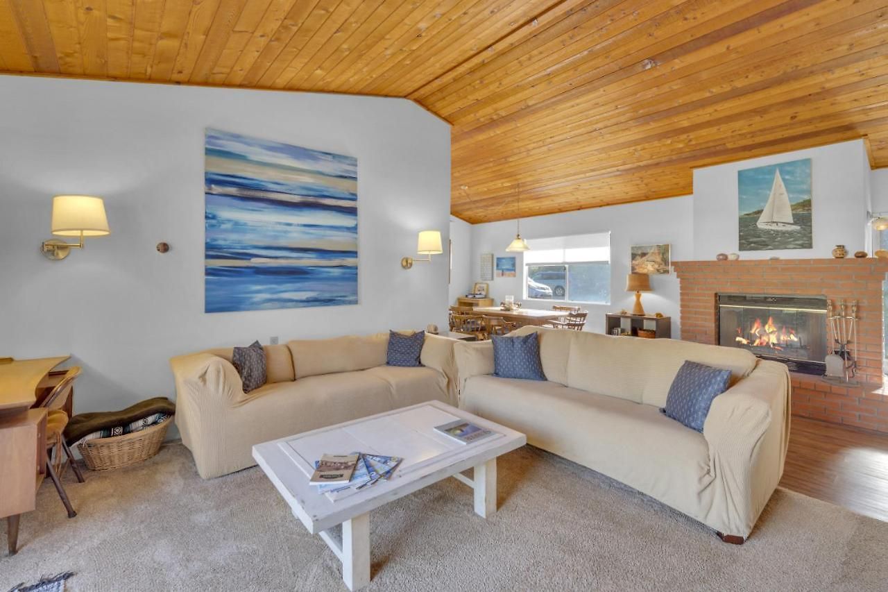 2 Blocks To Beach, Firepit, Sandbox, Bbq, Work