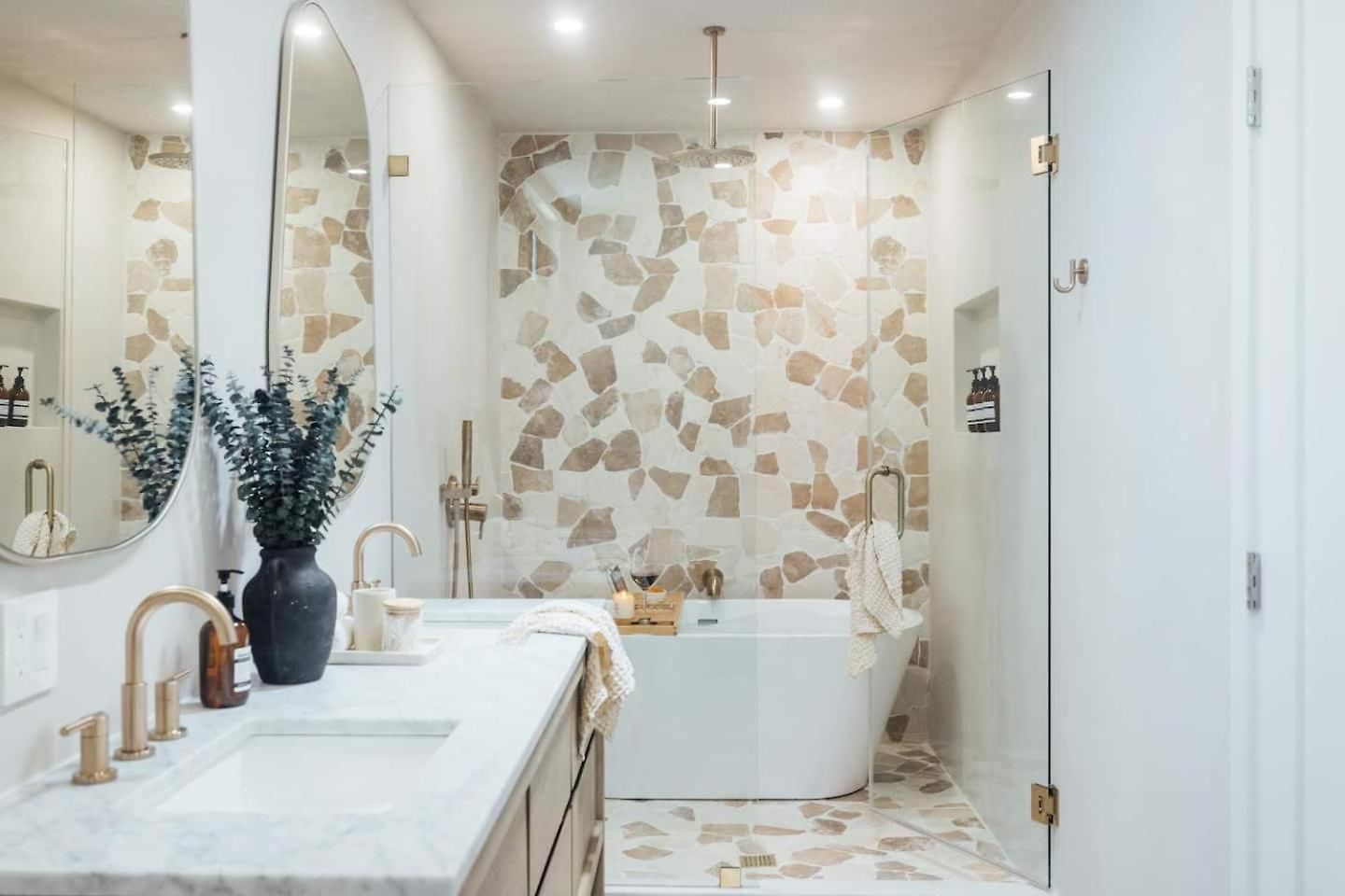 Palm Grove Luxe King, Wet & Chefs Kitchen Holiday home Carlsbad