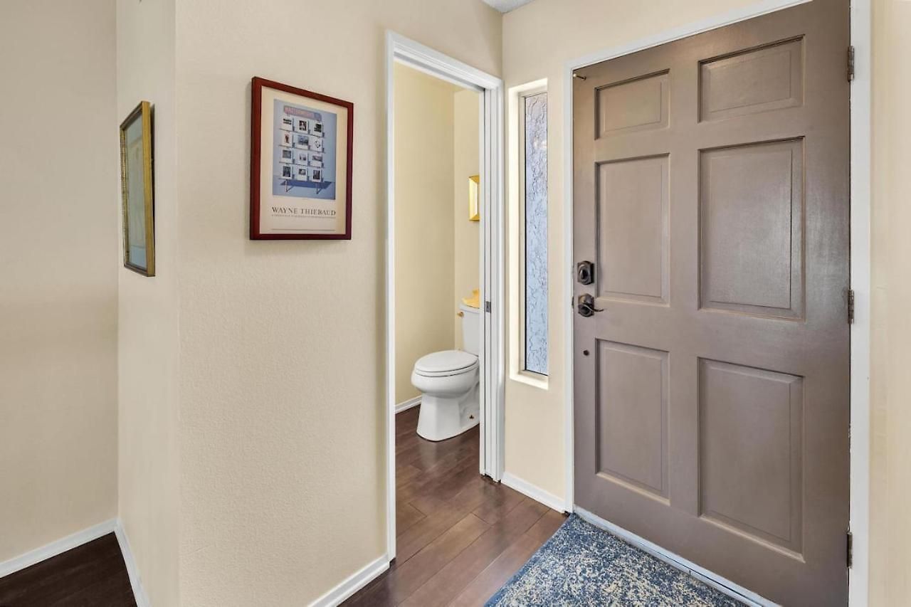 2br With Views Near Shops And Food, Fast Wifi * Carlsbad