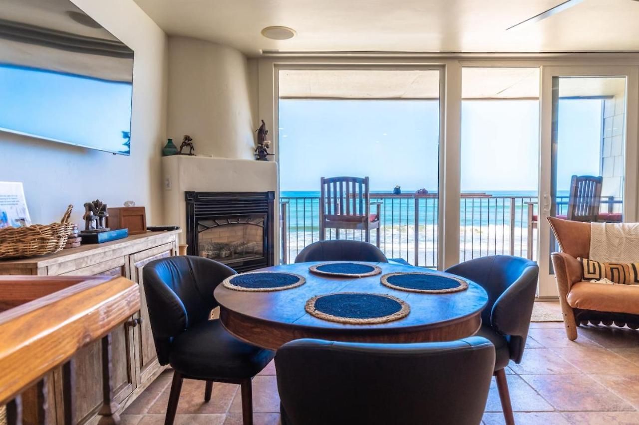 Holiday home Oceanfront On Sand, Walk To Village *