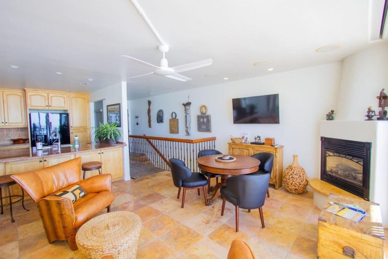 Holiday home Oceanfront On Sand, Walk To Village