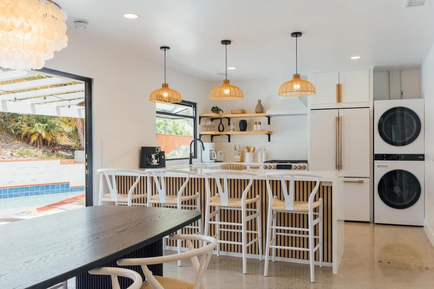 Palm Grove Luxe King, Wet & Chefs Kitchen *