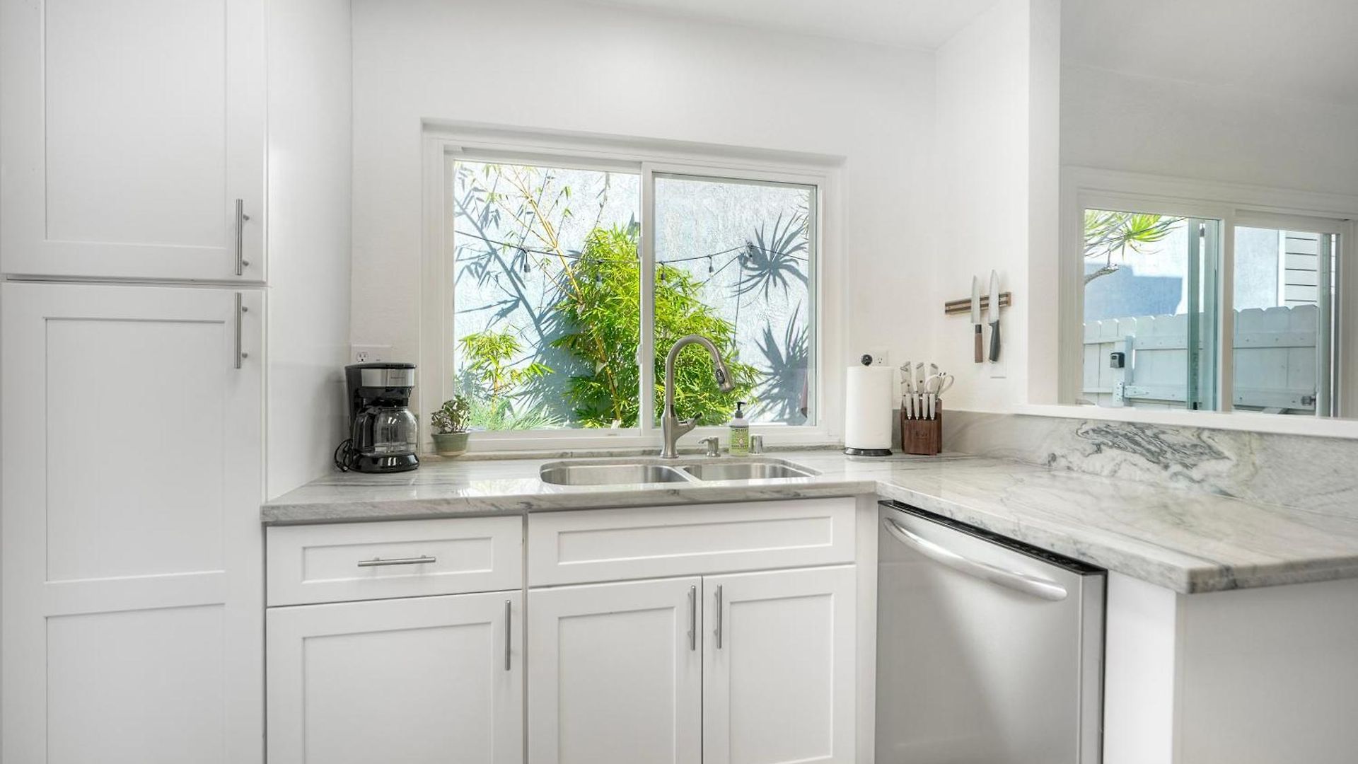 Coastal — Private Patio + Gated Pool & In Minutes To The Beach! * Carlsbad
