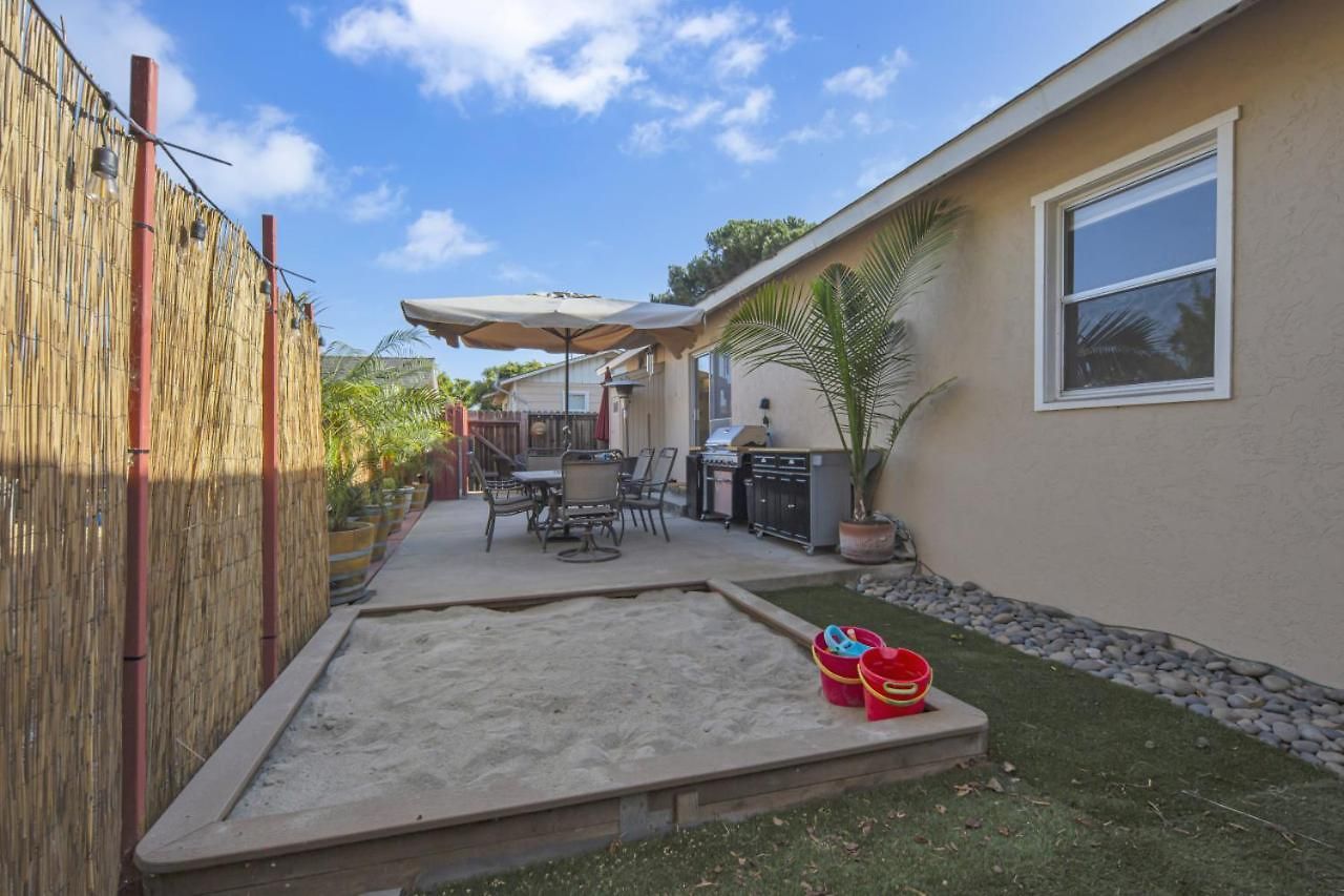 2 Blocks To Beach, Firepit, Sandbox, Bbq, Work