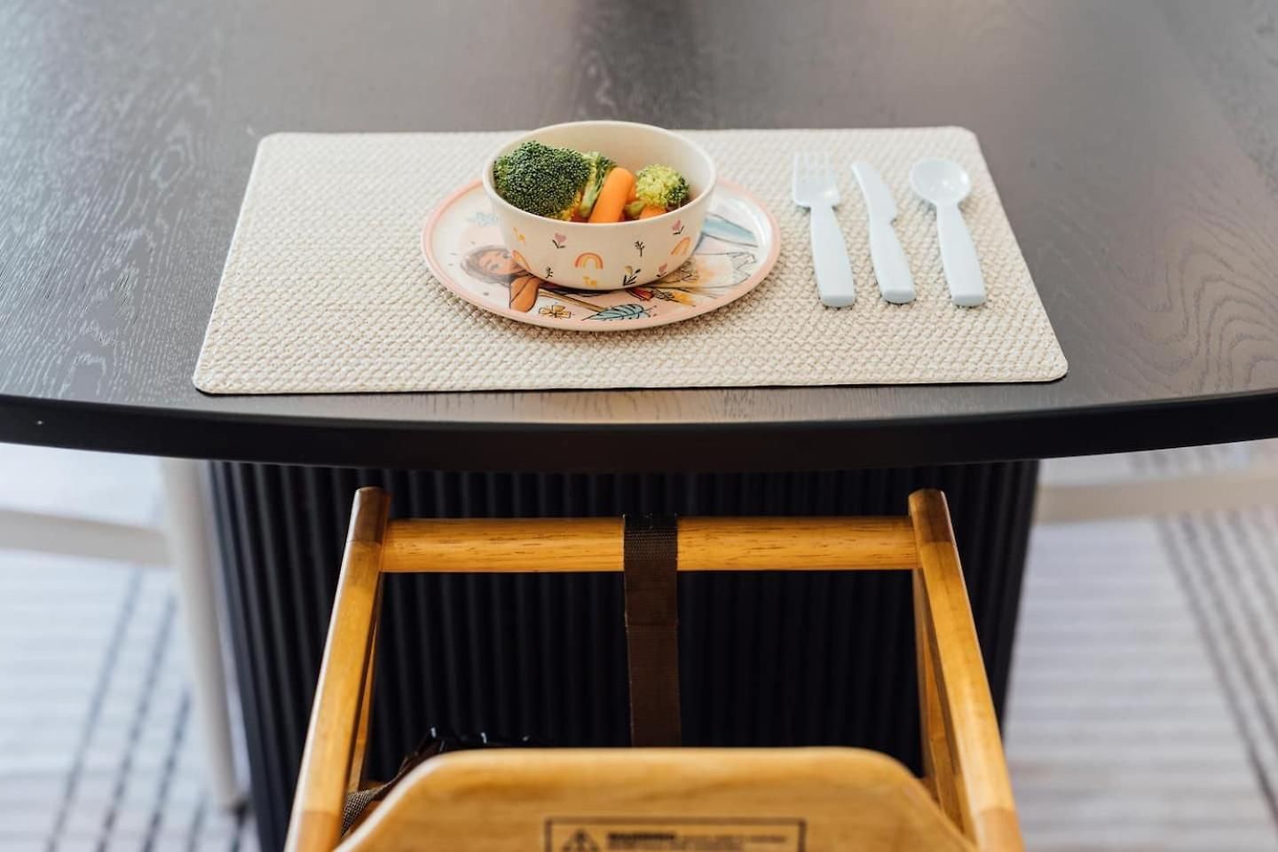 Palm Grove Luxe King, Wet & Chefs Kitchen * Carlsbad