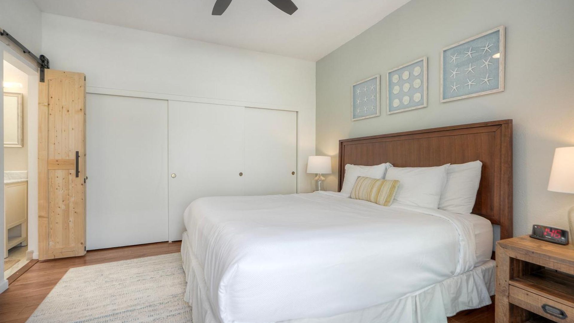 Coastal — Private Patio + Gated Pool & In Minutes To The Beach! Holiday home