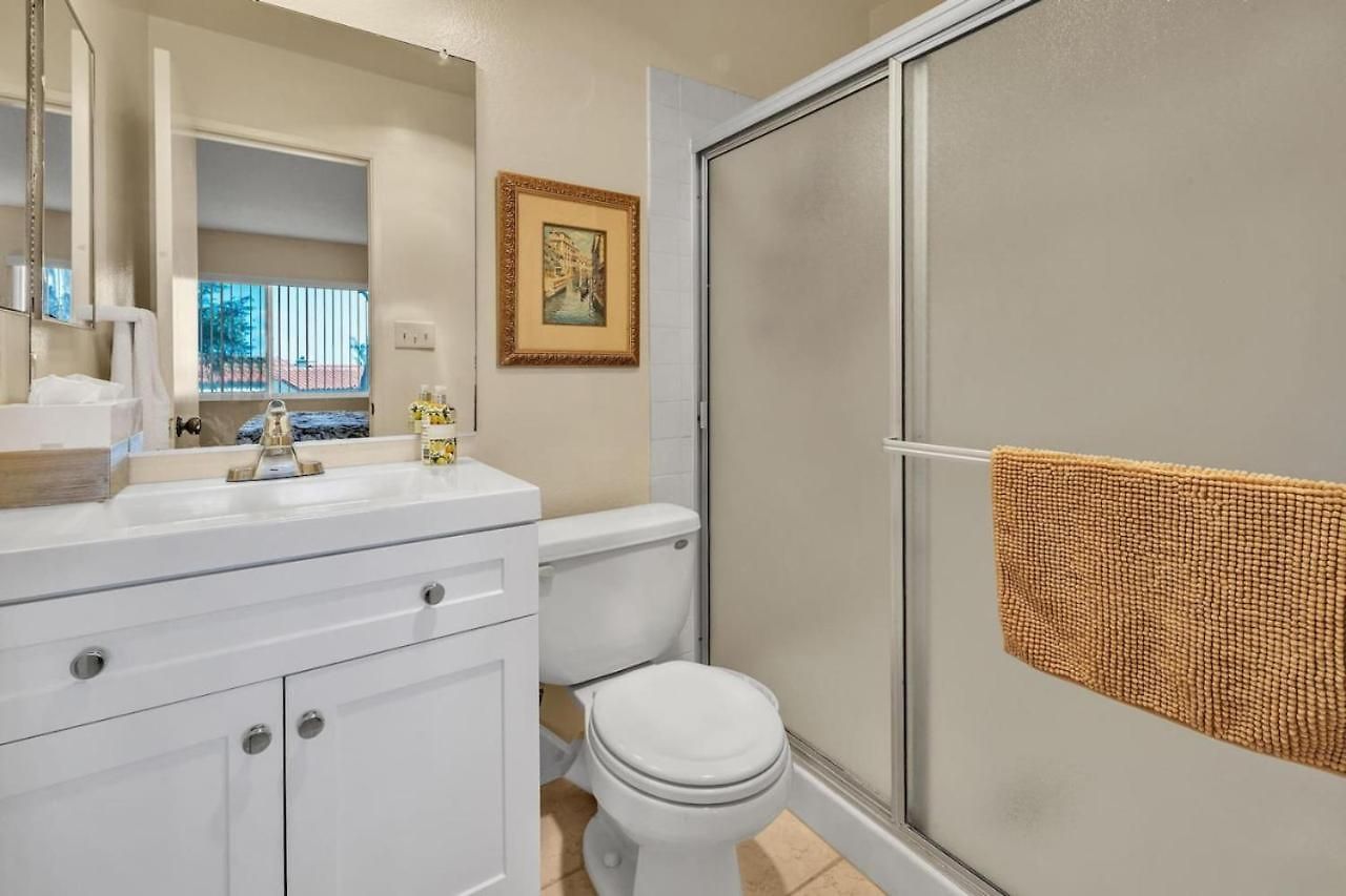 2br With Views Near Shops And Food, Fast Wifi * Carlsbad