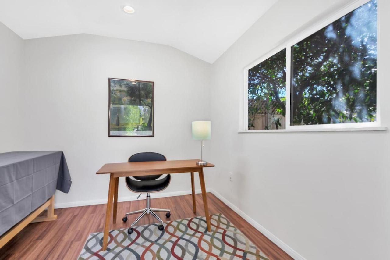 Comfortable 2br Walk To