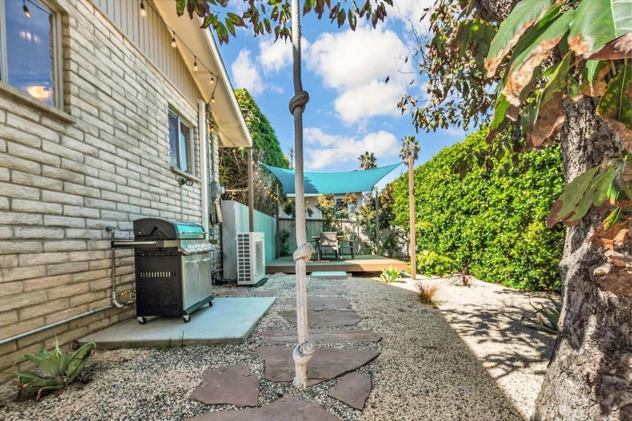 Comfortable 2br Walk To Holiday home Carlsbad