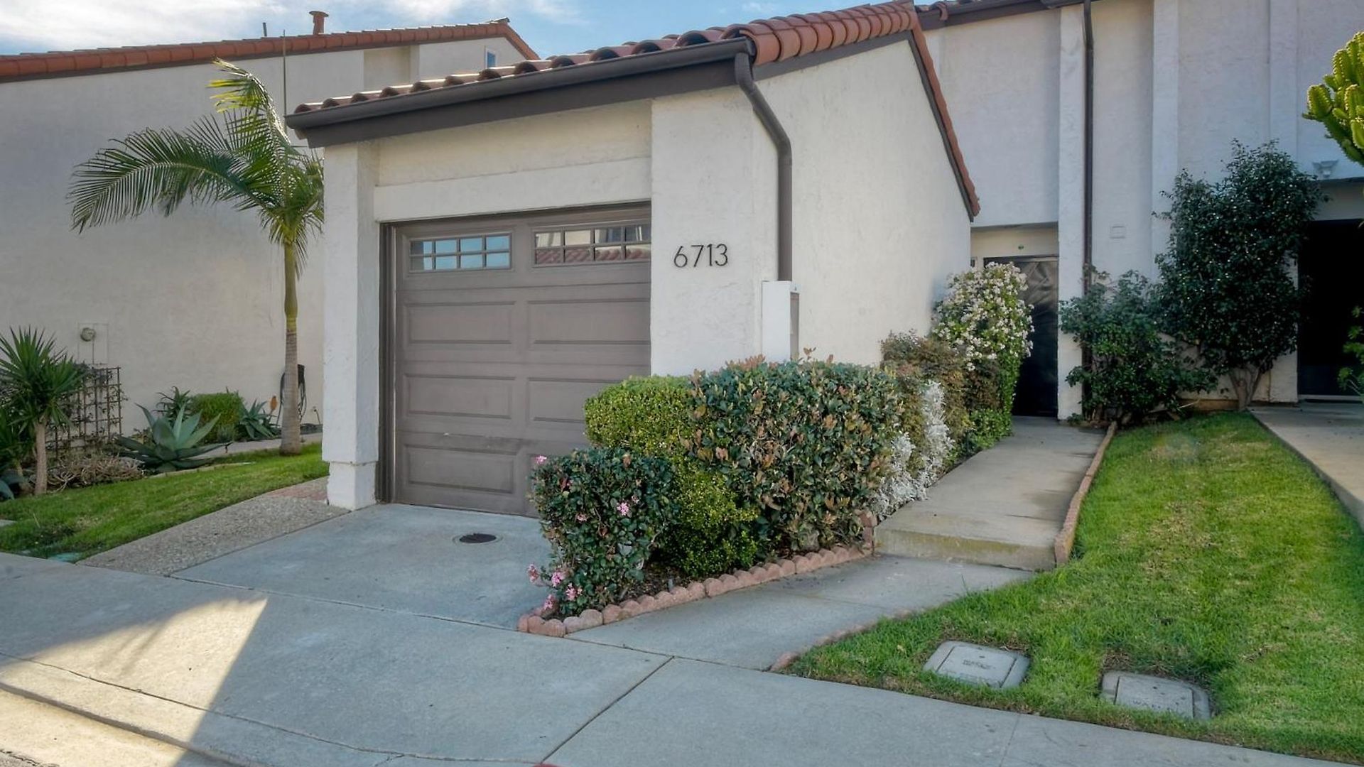 Luxury Coastal Escape | Sleeps 4 | Ocean Views + Amenities Carlsbad
