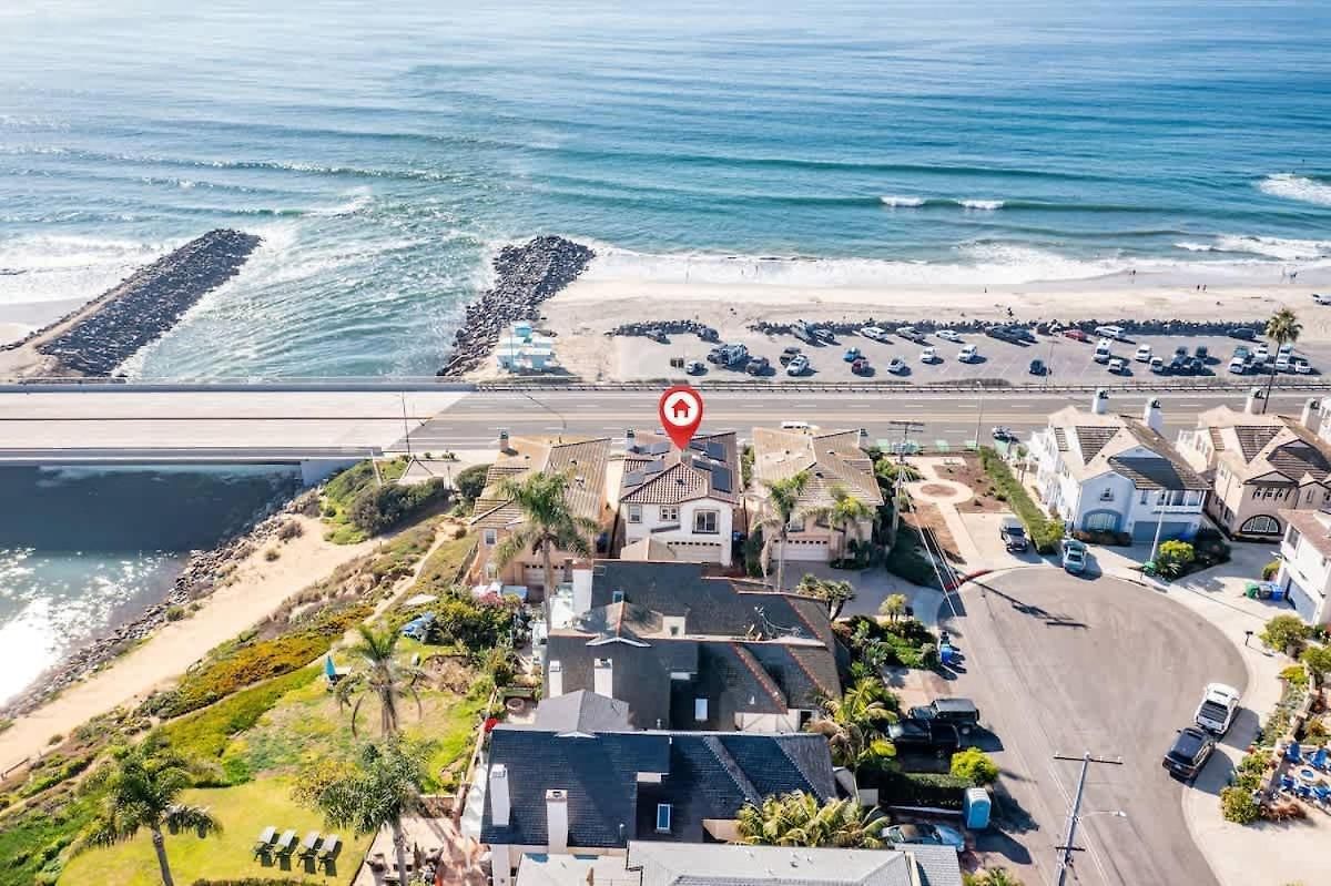 Ocean View 4 Bedroom * Carlsbad