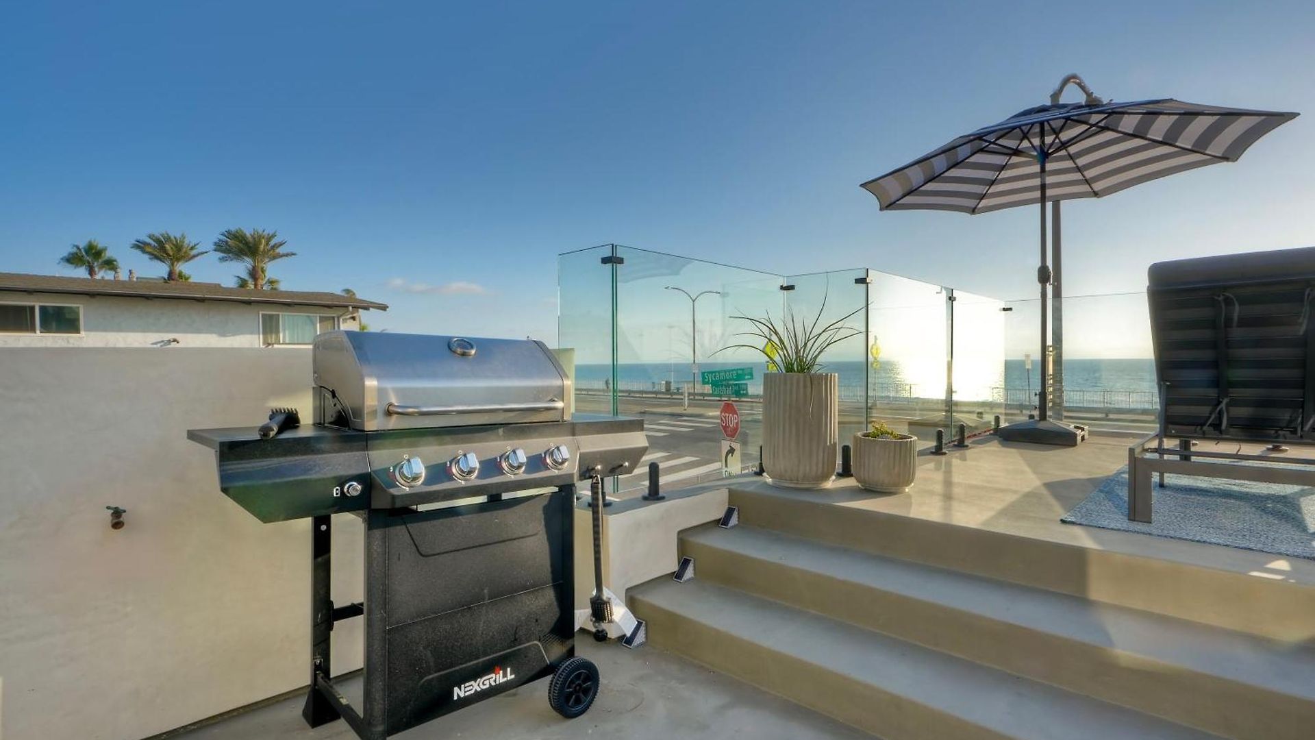 Sycamore Haus Estate - Rent 3 Ocean-view Luxury Steps From State Holiday home
