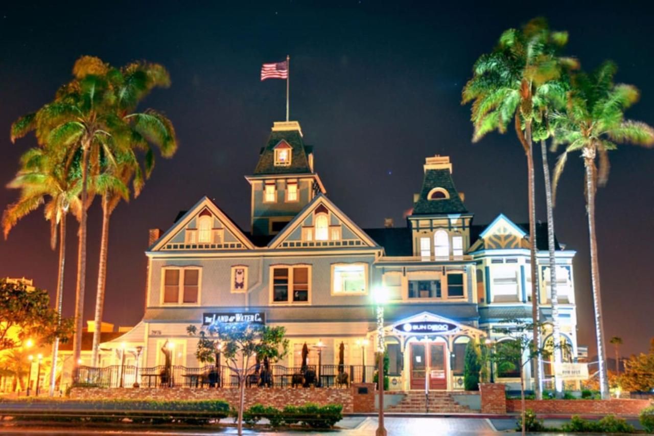 Holiday home Oceanfront On Sand, Walk To Village Carlsbad