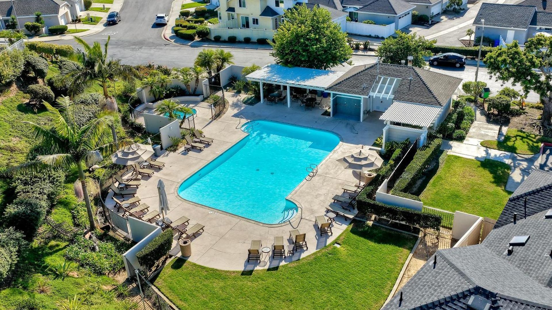 Holiday home Coastal — Private Patio + Gated Pool & In Minutes To The Beach!