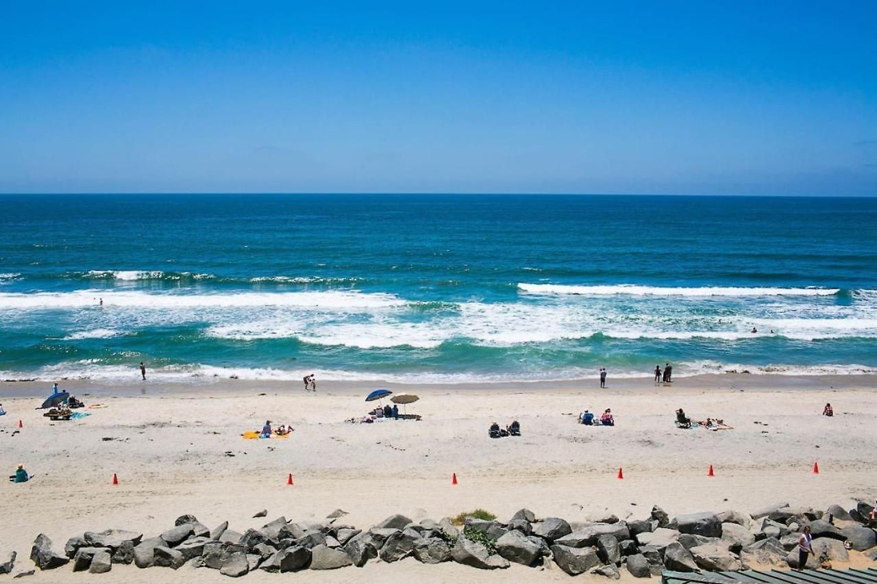 Holiday home Oceanfront On Sand, Walk To Village