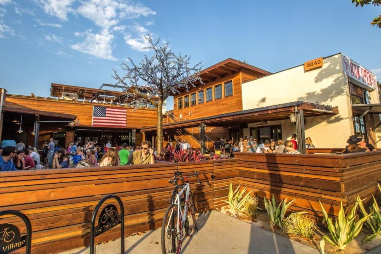 Oceanfront On Sand, Walk To Village Holiday home Carlsbad