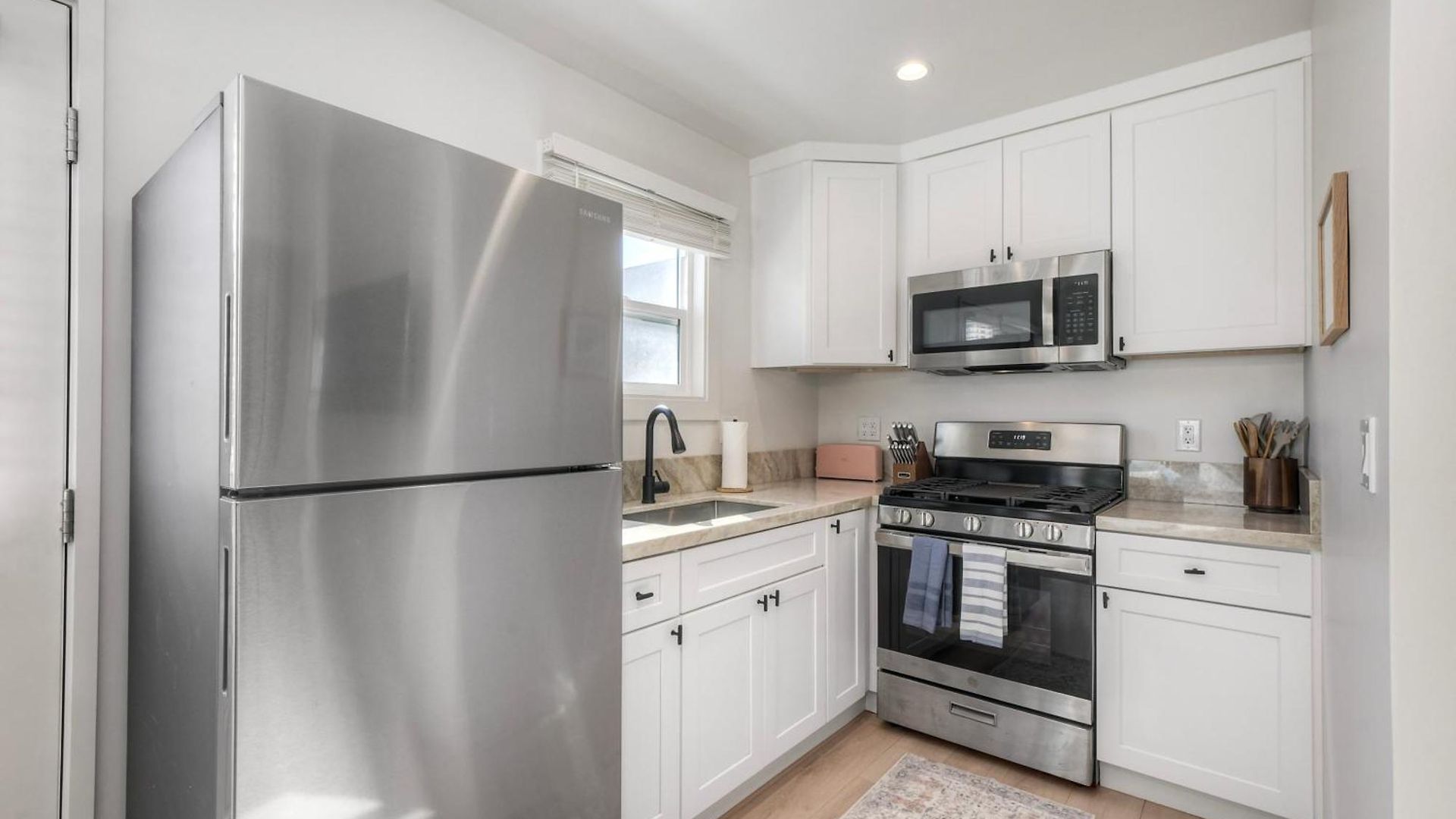Holiday home Sycamore Haus Estate - Rent 3 Ocean-view Luxury Steps From State