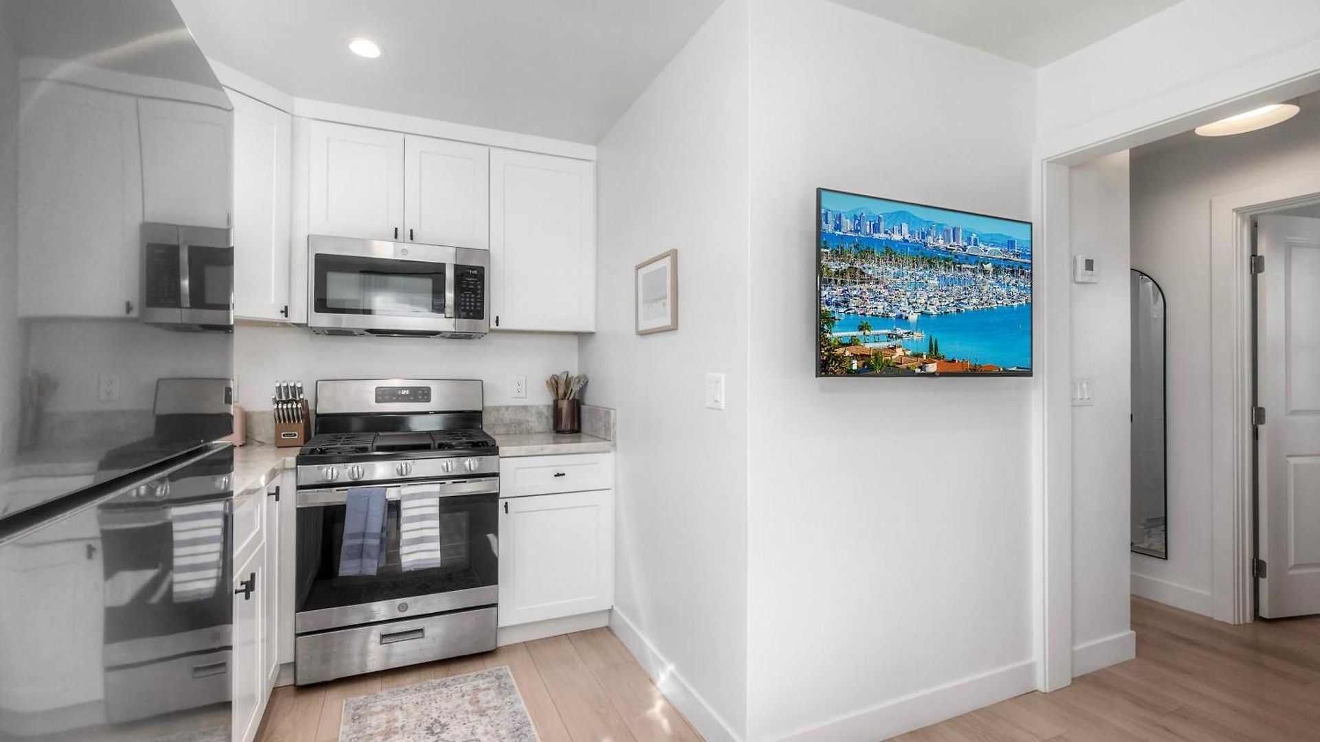 Sycamore Haus Estate - Rent 3 Ocean-view Luxury Steps From State Holiday home Carlsbad