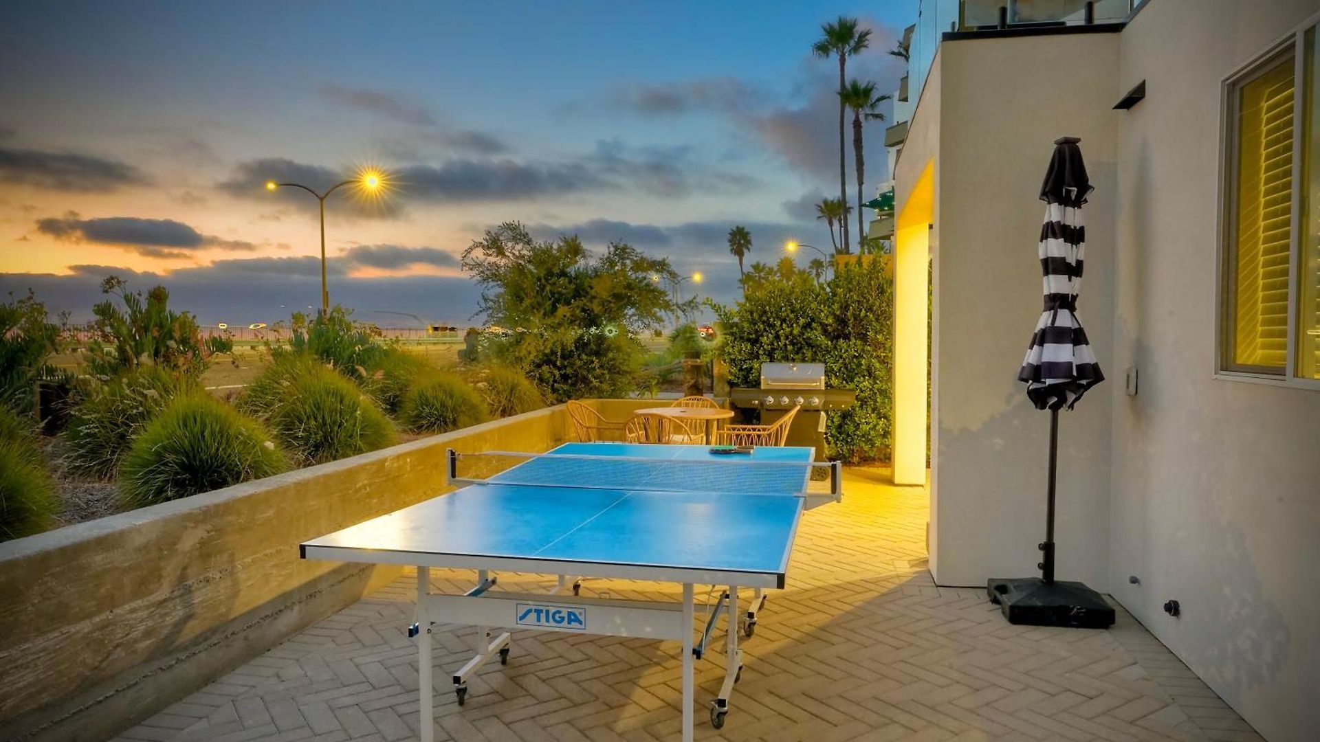 Luxury Retreat | Across The Street From | Firepit, Bbq, Ping Pong, Cornhole & Apartment Carlsbad