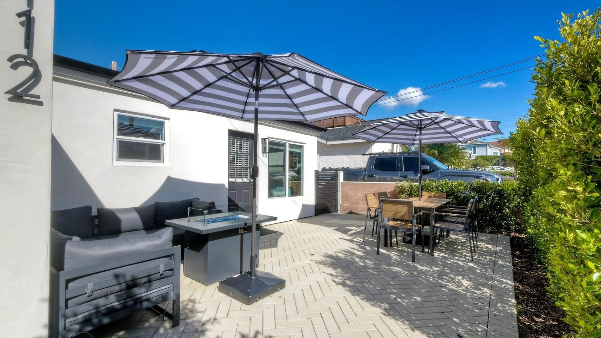 Modern Vacation With Ocean Views, Private Patio, Fire Pit & Walkable Location