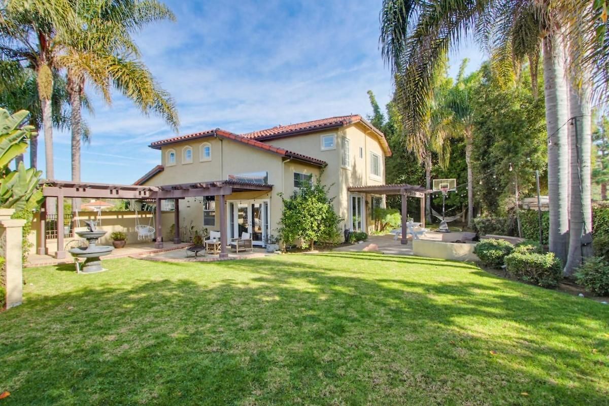 Quiet One And A Half Miles From The Apartment Carlsbad