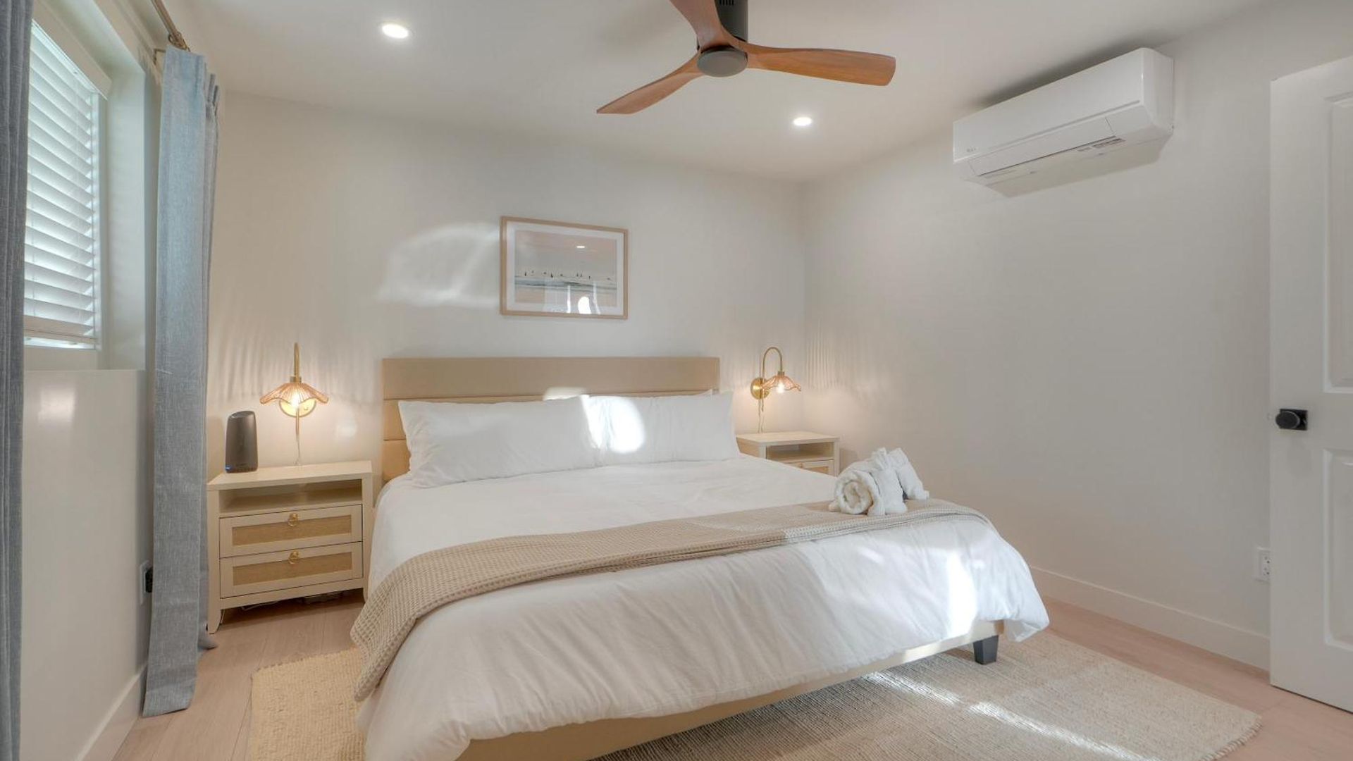 Apartment Luxury Retreat | Across The Street From | Firepit, Bbq, Ping Pong, Cornhole & Carlsbad