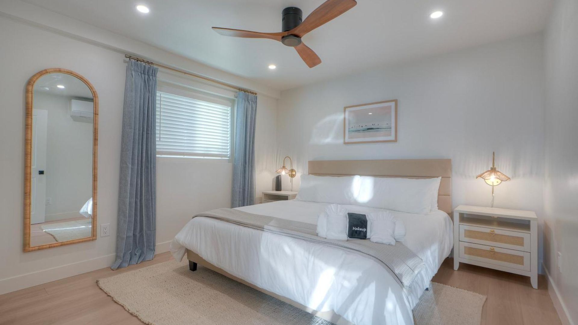 Apartment Luxury Retreat | Across The Street From | Firepit, Bbq, Ping Pong, Cornhole & Carlsbad