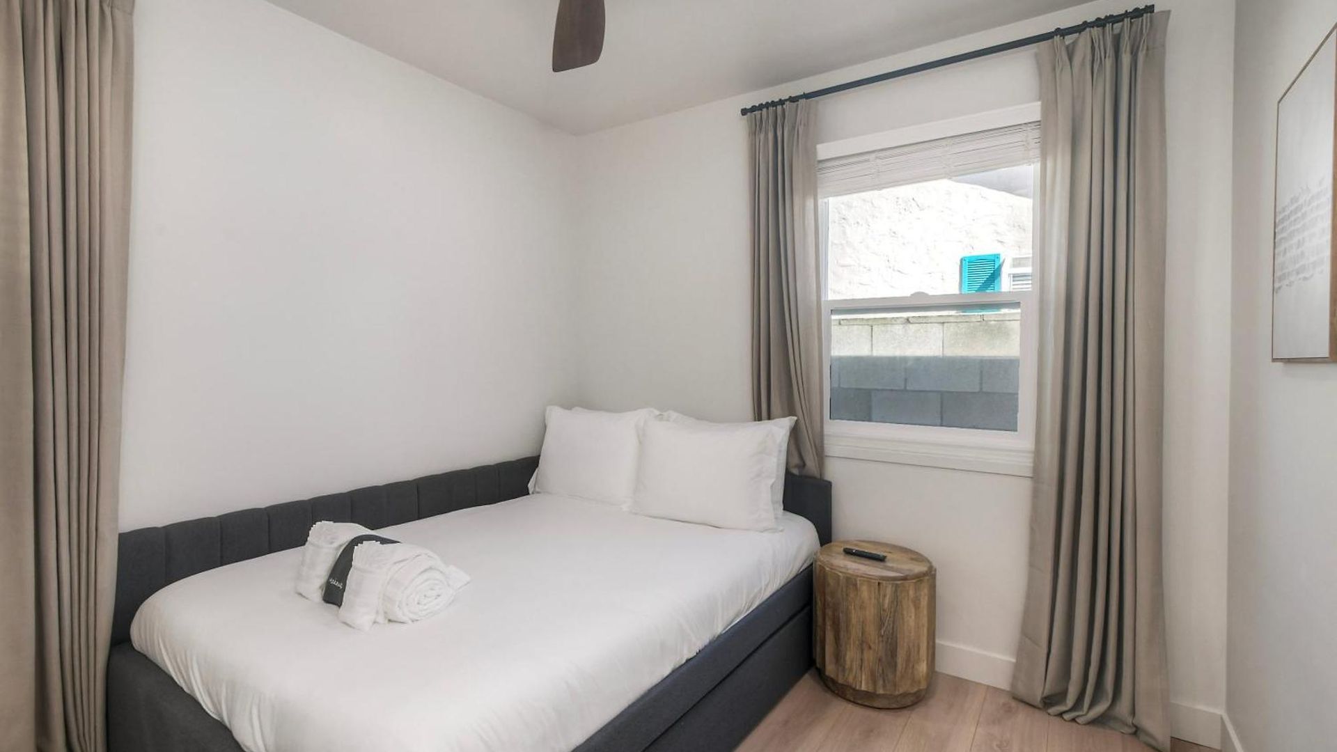Apartment Modern Vacation With Ocean Views, Private Patio, Fire Pit & Walkable Location *