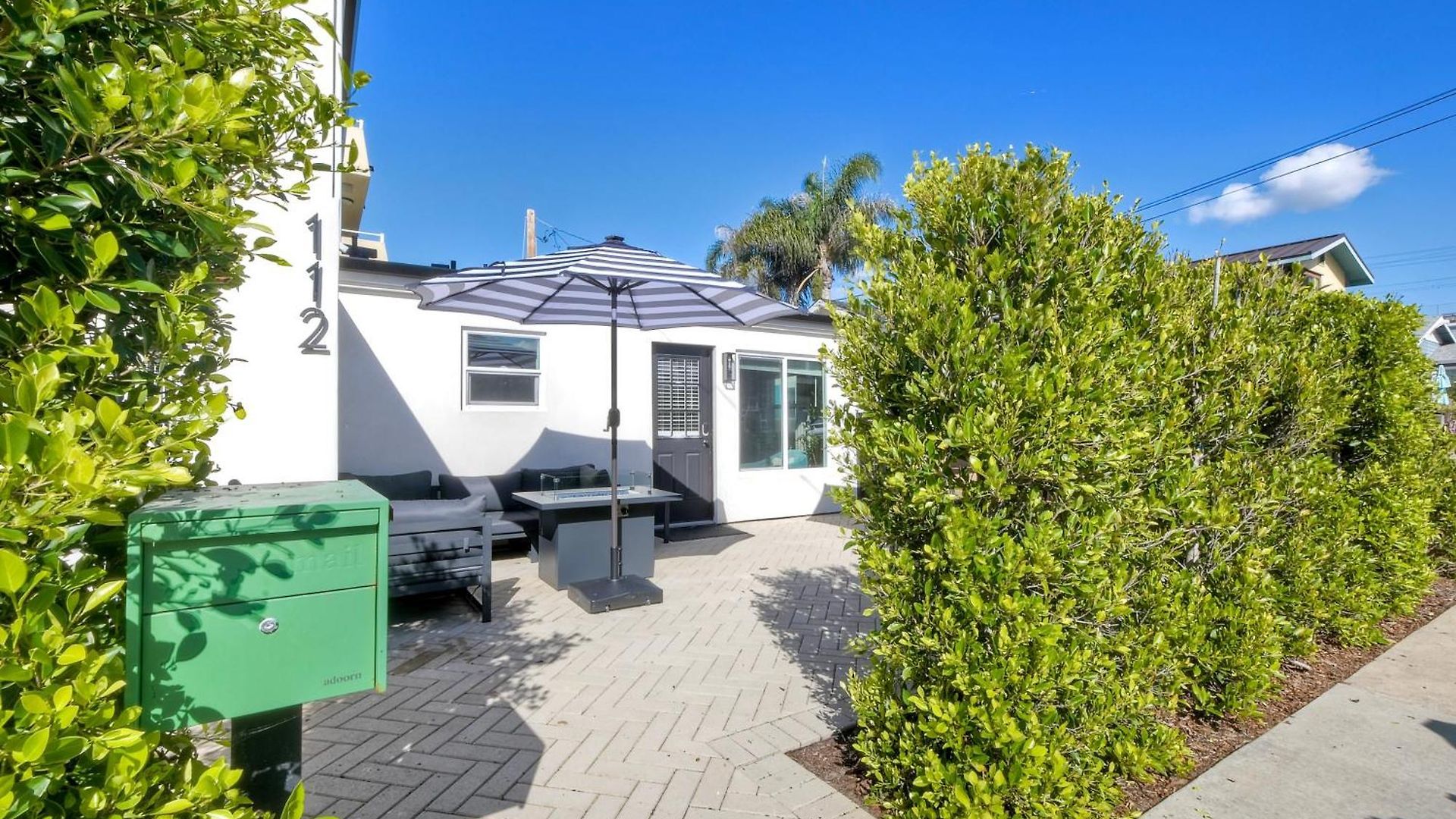 Modern Vacation With Ocean Views, Private Patio, Fire Pit & Walkable Location Carlsbad