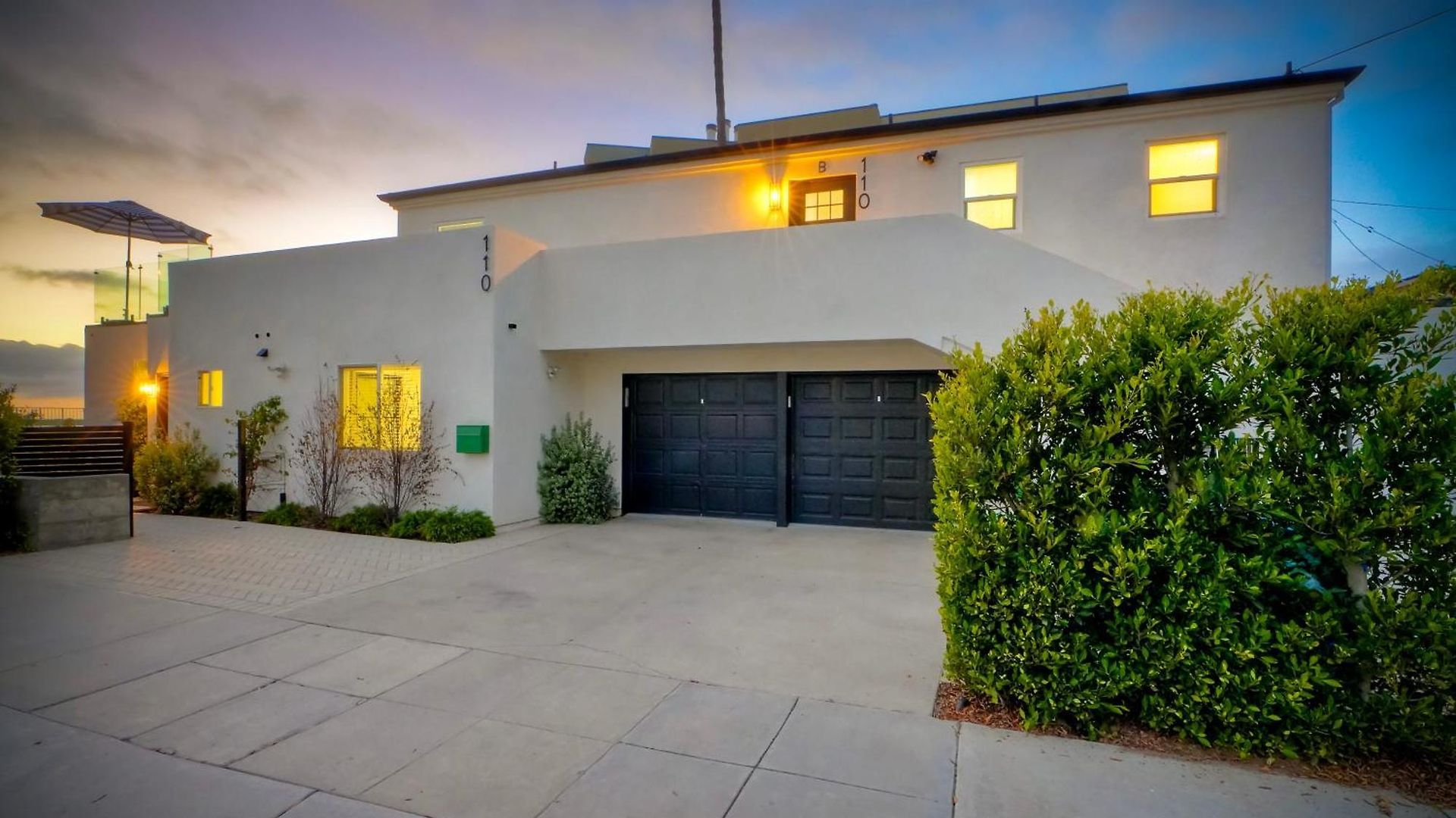 Luxury Retreat | Across The Street From | Firepit, Bbq, Ping Pong, Cornhole & *