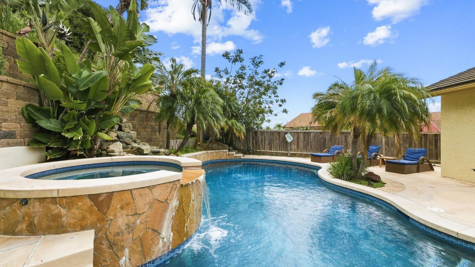 Pool Retreat With Hot Tub And Patio Holiday home Carlsbad